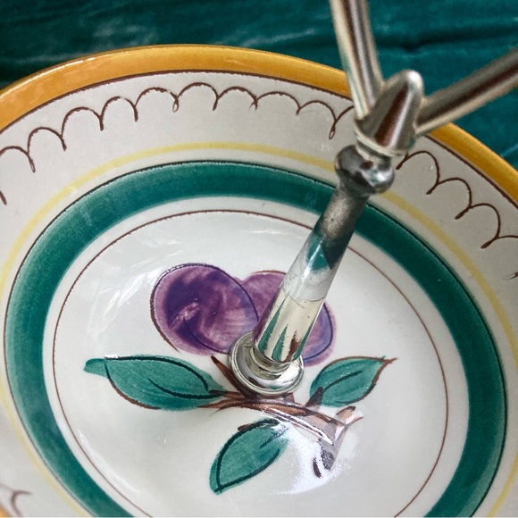 Vintage MCM Stangl Pottery yellow trim fruits two tiered handled serving dish - Picture 4 of 12